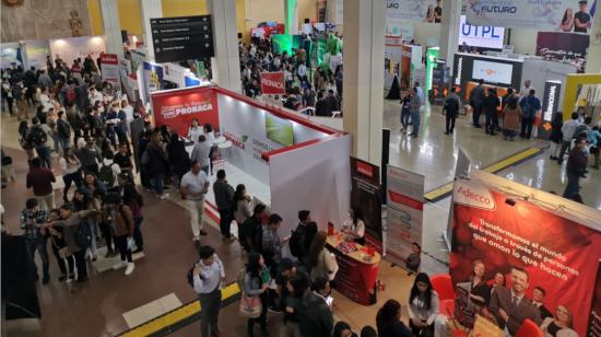 Personas de todas las edades acudieron a la Expo Trabajo Futuro, en 2019. 