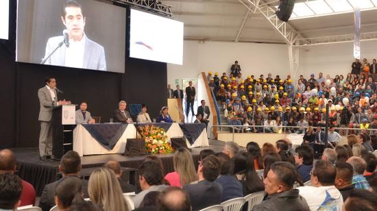 El ministro de Finanzas, Richard Martínez, y el presidente Lenín Morneo durante el lanzamiento del programa Crédito, inversión y empleo para la prosperidad, en octubre de 2018.