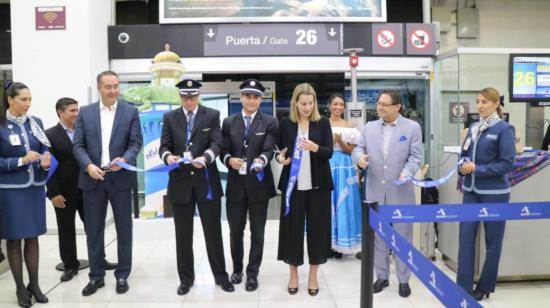 El 1 de octubre fue inaugurada la ruta Ciudad de México-Guayaquil de la aerolínea Interjet. La ceremonia fue presidida por el embajador del Ecuador en México, Enrique Ponce De León, Claudia Ordoñez, directora de Marketing de Interjet y Vincent Miró, director de Interjet Vacations.