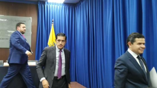 El ministro de Finanzas, Richard Martínez, tras la rueda de prensa ofrecida en Carondelet.