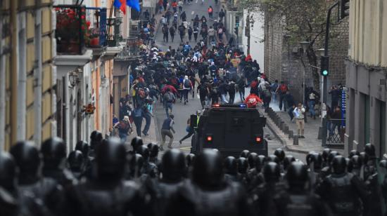 Protestas en Quito durante el paro nacional de transporte.