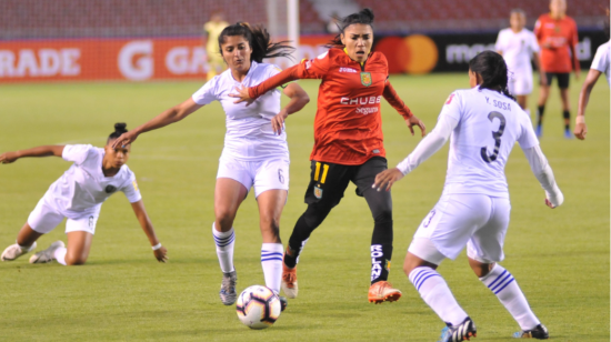 Madelin Riera convirtió el primer hat trick de la Copa Libertadores femenina 2019, en Quito. 