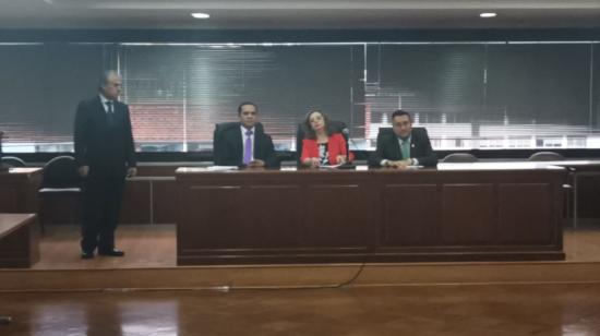 Los jueces Daniella Camacho, Iván Saquicela y Wilman Terán, integran el Tribunal Penal de la Corte Nacional de Justicia que preside la audiencia.