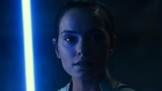 Rey (Daisy Ridley) en un momento que parece ser clave en el episodio IX de Star Wars.