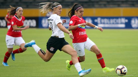 Corinthians abrió la jornada con victoria.