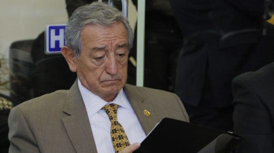 Oswaldo Jarrín, ministro de Defensa, durante su comparecencia en la Asamblea Nacional.