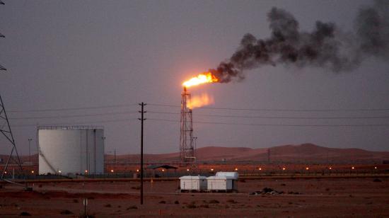 Imagen de un campo petrolero de Aramco, la empresa estrella de Arabia Saudita, en 2019. 