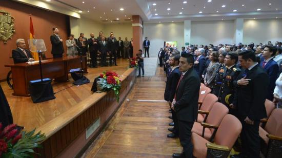 El presidente Lenín Moreno participó en la sesión solemne por los 199 años de Independencia de Cuenca.