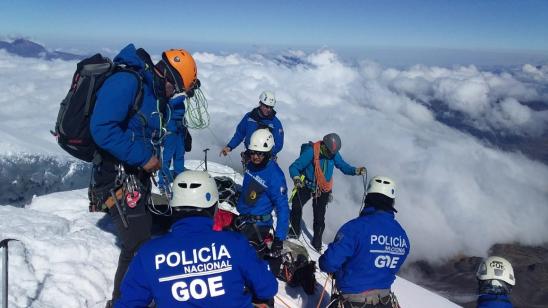 La Policía del GOE estuvo a cargo del rescate del cuerpo de la montañista suiza. 