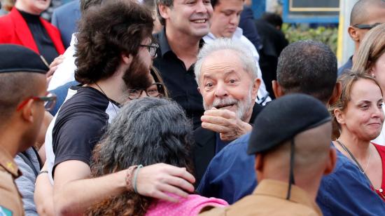 El expresidente Lula da Silva a su salida de prisión.