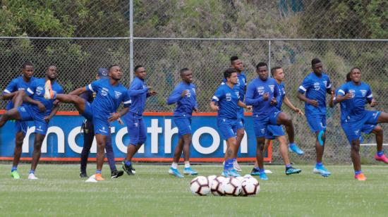 El equipo ecuatoriano realiza trabajos en la Casa de la Selección antes de viajar a Portoviejo para medir a Trinidad y Tobago.