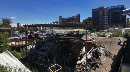 El terreno que era de Aneta, en La Pradera, sirve de depósito y parqueadero.