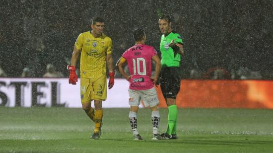 El portero ecuatoriano fue declarado la figura de la final de la Copa Sudamericana por parte de la Conmebol.