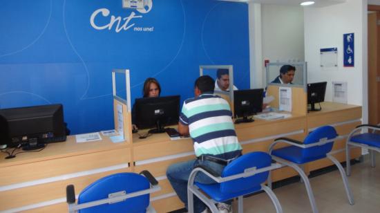 Foto Archivo: oficinas de atención al público de la empresa de telecomunicaciones estatal CNT.