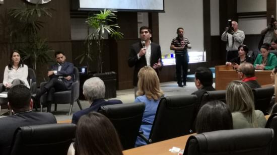 El vicepresidente Otto Sonnenholzner durante la presentación de la llamada Hoja de ruta logística