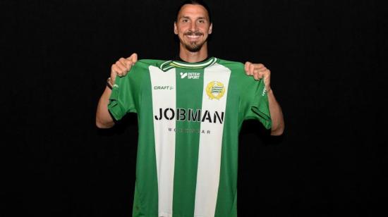 El jugador sueco durante su presentación como accionista del equipo Hammarby.