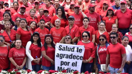 En Guayaquil se llevó a cabo la Feria Lúdica, musical, de Salud y concienciación en Día contra el Sida. 