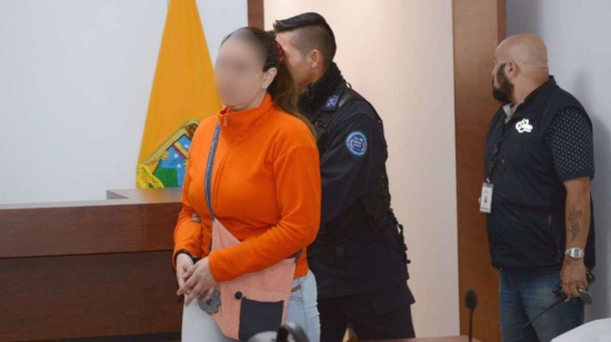La exfuncionaria del IESS, María Sol Larrea, durante la audiencia de formulación de cargos en Quito.