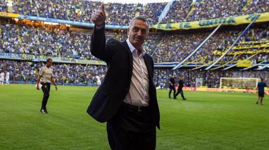 Fotografía del entrenador argentino en la Bombonera cuando dirigía a Boca Juniors.