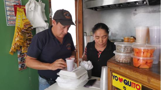 El restaurante Los sabores de Rosita entrega diariamente 50 almuerzo. 