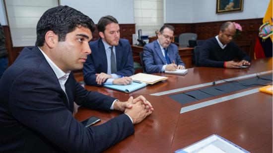 El vicepresidente Otto Sonnenholzner en una reunión en su oficina en Quito, el 12 de noviembre de 2019.