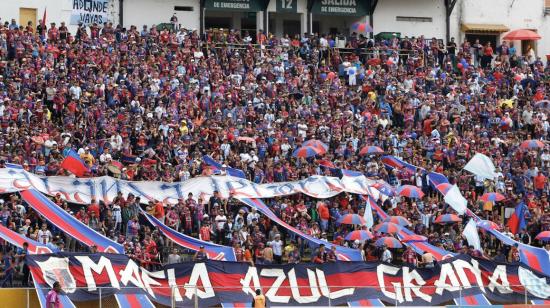 Deportivo Quito salió campeón en 2009, tras vencer en la final a otro equipo de la Sierra, Deportivo Cuenca.