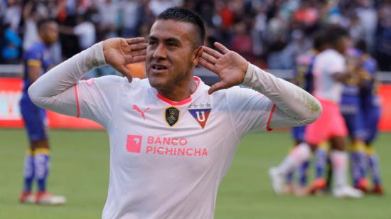 El jugador de Liga, Andrés Chicaiza, recibió una sanción de tres fechas por reclamos al árbitro en la final de ida.