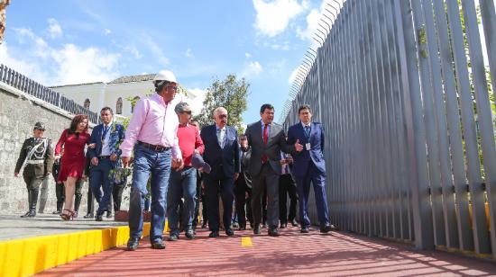 El 6 de diciembre de 2019, el presidente de la Asamblea, César Litardo, inauguró el paso peatonal dentro del Complejo Legislativo.