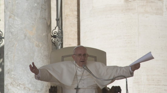 El papa Francisco también estableció como delito la tenencia de pornografía infantil por parte de los sacerdotes.