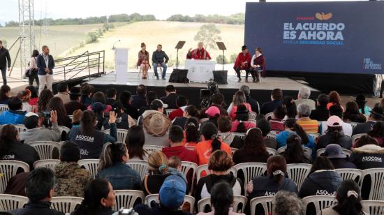 El presidente Lenín Moreno durante un encuentro con la organización de campesinos y comerciantes minoristas, en  Cutuglagua, el 12 de septiembre de 2019.