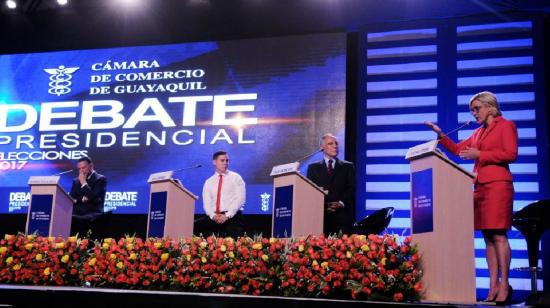 La Cámara de Comercio de Guayaquil organizó un debate de candidatos a la Presidencia el 26 de enero de 2017. El candidato Lenín Moreno (AP) no acudió.