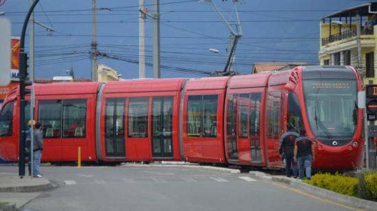 UNo de los trenes del tranvía de Cuenca, durante las pruebas del jueves 2 de enero de 2020.