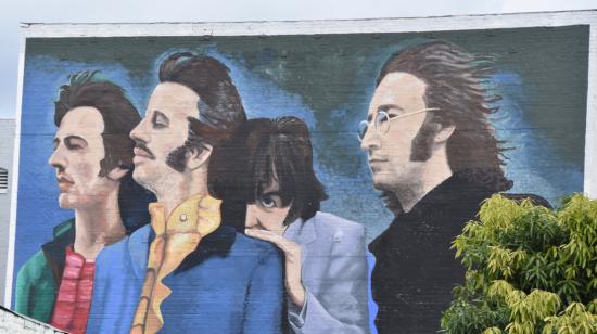 'The Beatles', creado por Héctor Ponce y restaurado en 2017 en compañía de su hijo Levi Ponce, en Hollywood, California (EE.UU).
