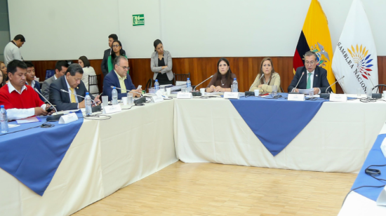 El vocal del Consejo Nacional Electoral, José Cabrera, comparece en la Comisión de Fiscalización de la Asamblea Nacional.