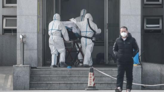 Las autoridades chinas luchan por contener esta neumonía provocada por un nueva cepa de coronavirus.