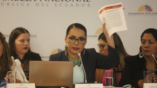 La presidenta del CNE, Diana Atamaint, en su comparecencia dentro del proceso de juicio político en su contra, el 22 de enero de 2020.