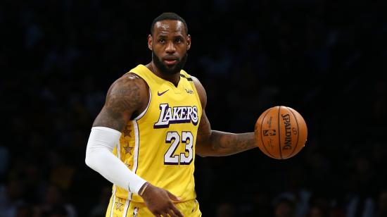 El alero LeBron James liderará uno de los equipos en el Juego de las Estrellas.
