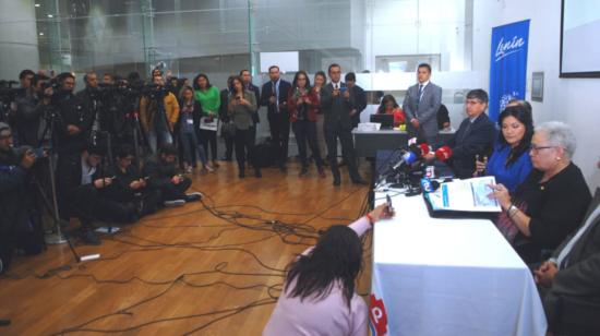 Rueda de prensa que ofreció la ministra de Salud, Catalina Andramuño, para decir que el Ministerio de Salud no puede confirmar el caso de posible coronavirus, el 29 de enero de 2020.