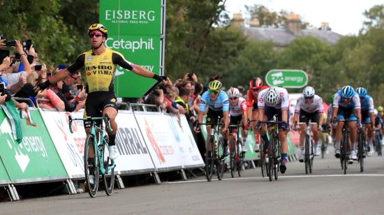 Dylan Groenewegen llega en primer lugar. Cepeda entró en el puesto 106. 