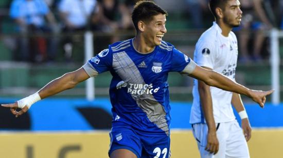 Facundo Barceló celebró su primer gol en un partido oficial con Emelec.