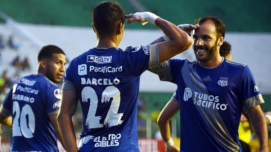 El Club Sport Emelec obtuvo su victoria 18 en torneos oficiales jugando como visitante ante Blooming por Copa Sudamericana. 