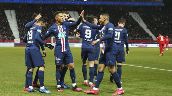 Los jugadores del París Saint-Germain durante la celebración de un gol.