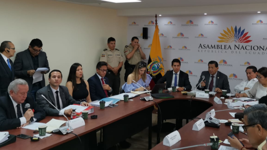 El rector de la Universidad de Guayaquil, Roberto Passailaigue, durante su comparecencia ante la Comisión de Educación de la Asamblea,