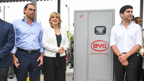 La última actividad pública que compartieron Cynthia Viteri y Pedo Pablo Duart fue la inauguración de la electrolinera de Guayaquil, el 8 de noviembre pasado.