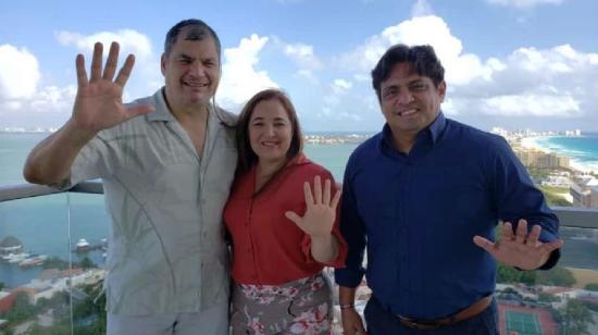 Rafael Correa y Vanessa Freire, en Cancún, el 19 de febrero de 2020.