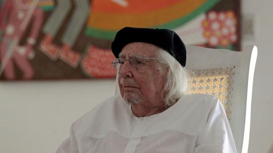 El poeta Ernesto Cardenal no solo fue una figura literaria importante. También tuvo una presencia fuerte en la política de su país y en la región.