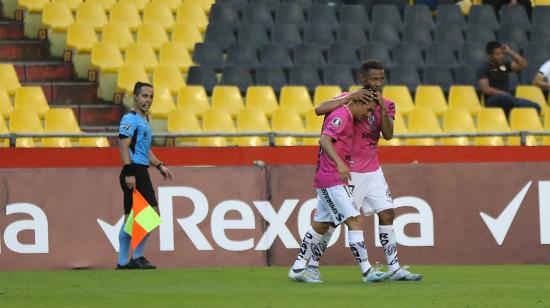 Efrén Mera y Gabriel Torres fueron los más destacados del partido jugado en el Monumental.