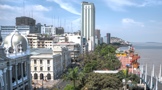 Vista general del malecón Simón Bolívar, una de los lugares turísticos de Guayaquil.