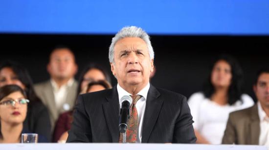 El presidente Lenín Moreno en una reunión con los representantes de varios sectores sociales, para analizar las medidas que adoptará el Gobierno frente a la coyuntura económica, este 10 de marzo de 2020.