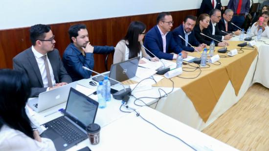 Sesión de la Comisión de Tránsito de la Asamblea, del 12 de marzo de 2020, en la que se aprobó el informe para segundo debate de la reforma.